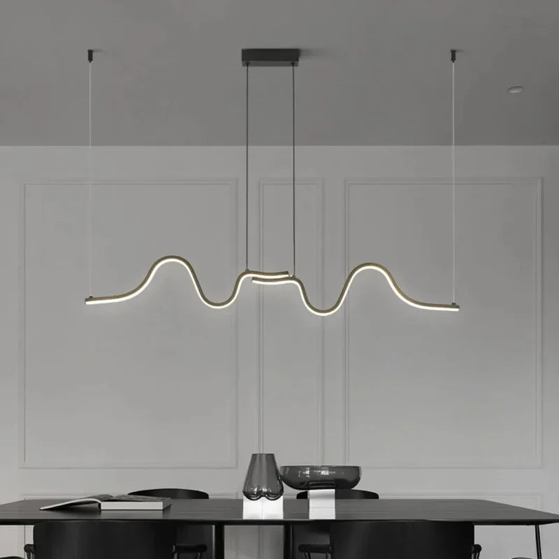 Lustre Suspenso de Teto com Iluminação LED